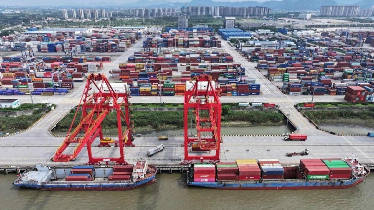 Brasil na mira: Disputa entre EUA e China pelo controle dos mares
