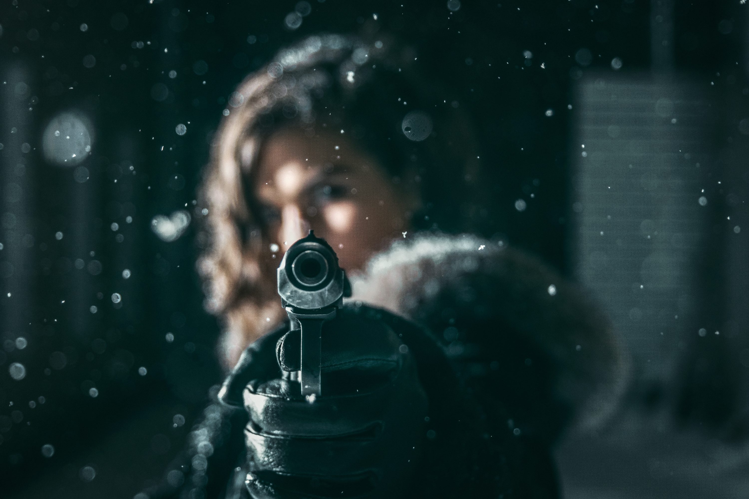 Senado Aprova Porte de Arma para Mulheres com Medida Protetiva de Urgência