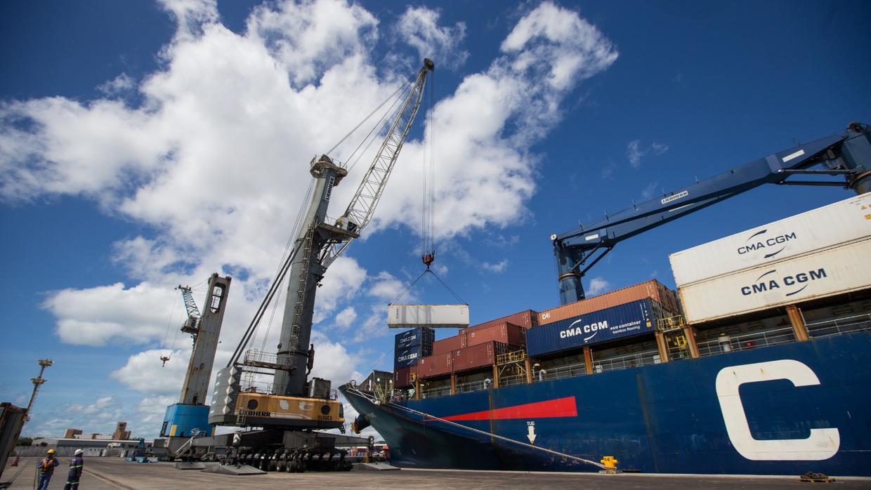 &quot;Operação Palma&quot;: PF Desmantela Esquema de Tráfico Internacional no Porto de Fortaleza com Prisões e Apreensões