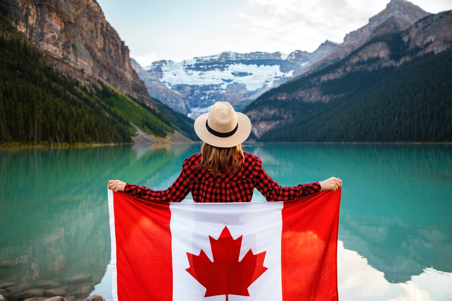 Canadá Fecha Portas para Novos Estudantes Internacionais em Colúmbia Britânica em 2025