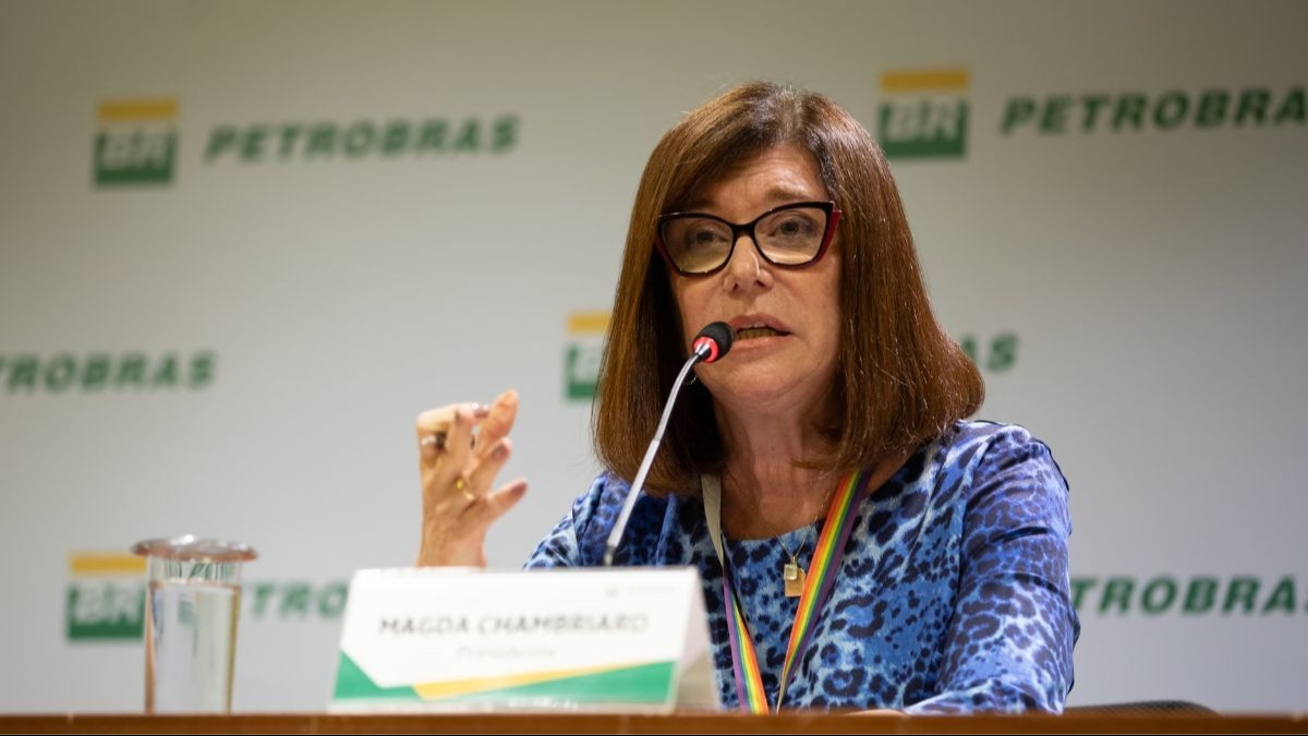 Petrobras Avalia Preços dos Combustíveis com "Muita Calma" em Meio à Volatilidade Global