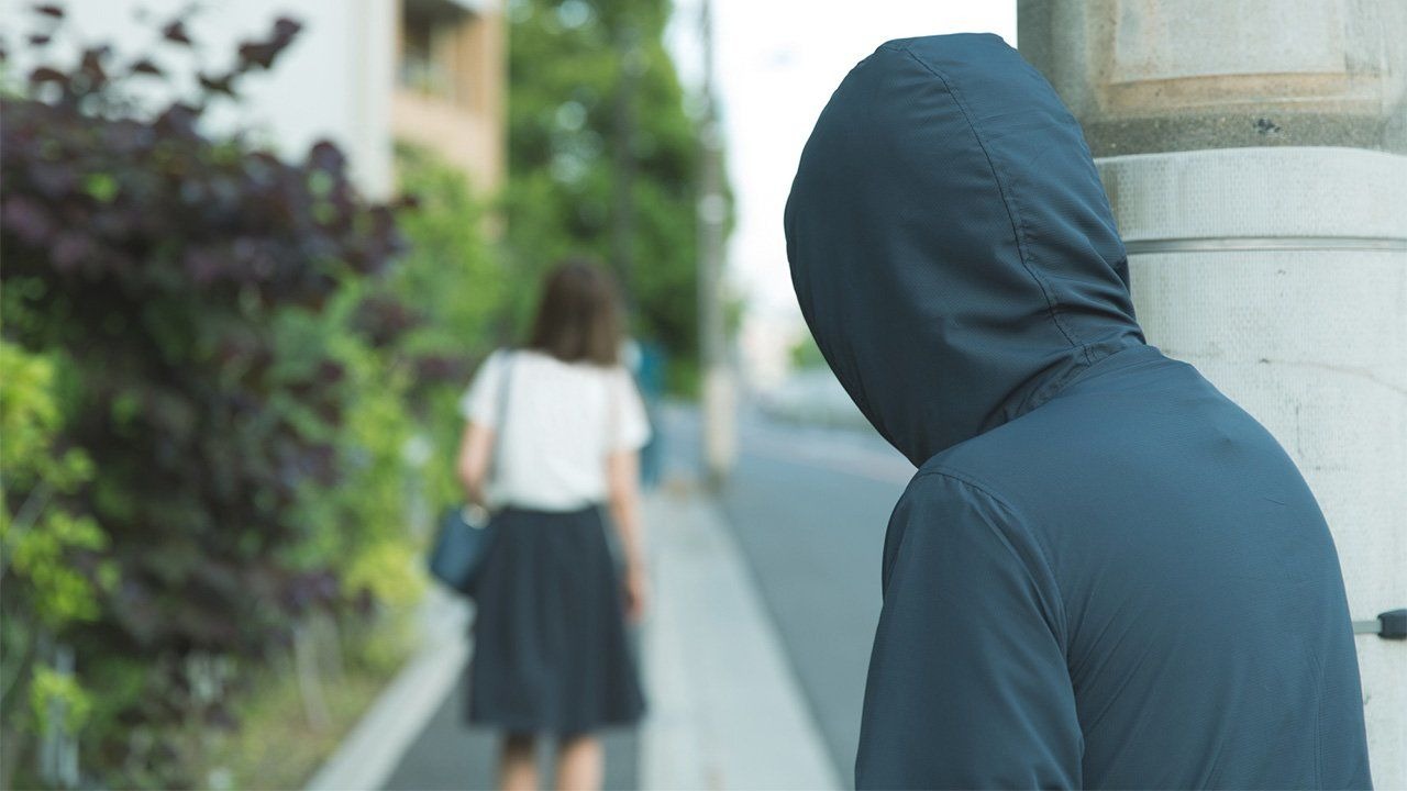 O Amor Virou Obsessão? A Sombra Perigosa do Stalking que Silencia Vítimas