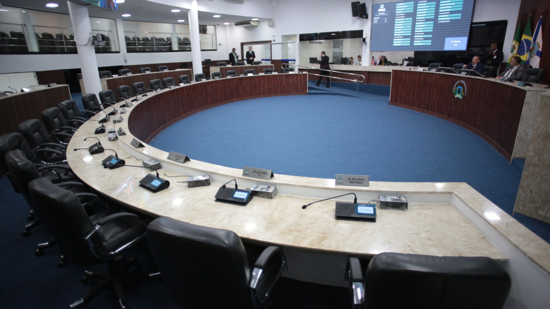 Servidores Municipais de Fortaleza Podem Ter Reajuste de 4,83% a Partir de Maio