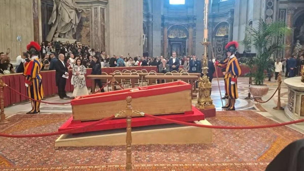 Mundo se Despede do Papa Francisco em Funeral Histórico