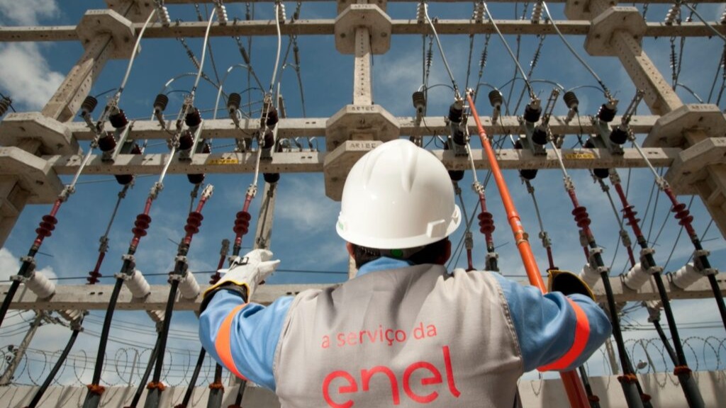 Brasil produz mais energia do que consome, mas Aneel aumenta conta em meio a desafios