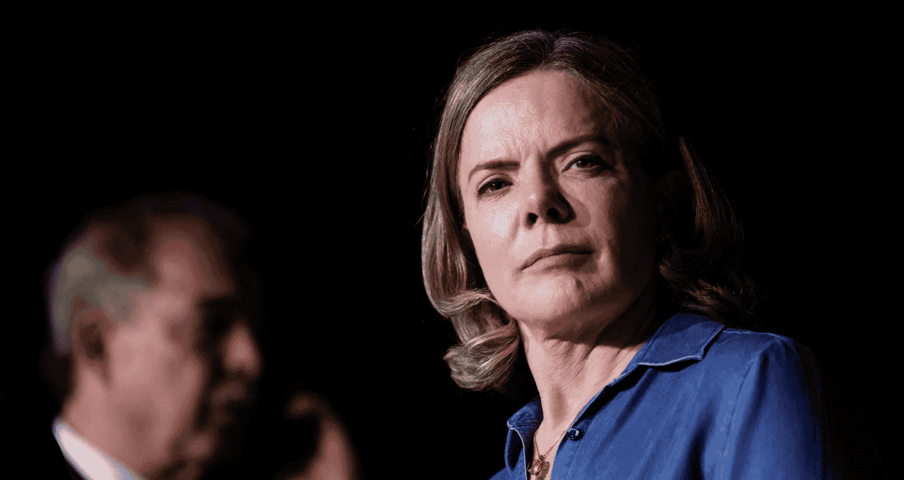 Apesar de posições divergentes Gleisi Hoffmann diz ajudar Haddad com afinco