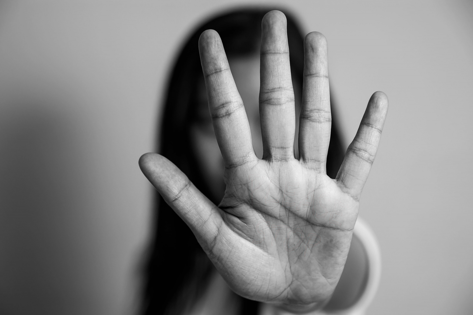 &quot;Não tá usando fio dental hoje?&quot;: Terror Sexual em Fortaleza Exposto por Denúncias de Funcionárias Contra Administrador!