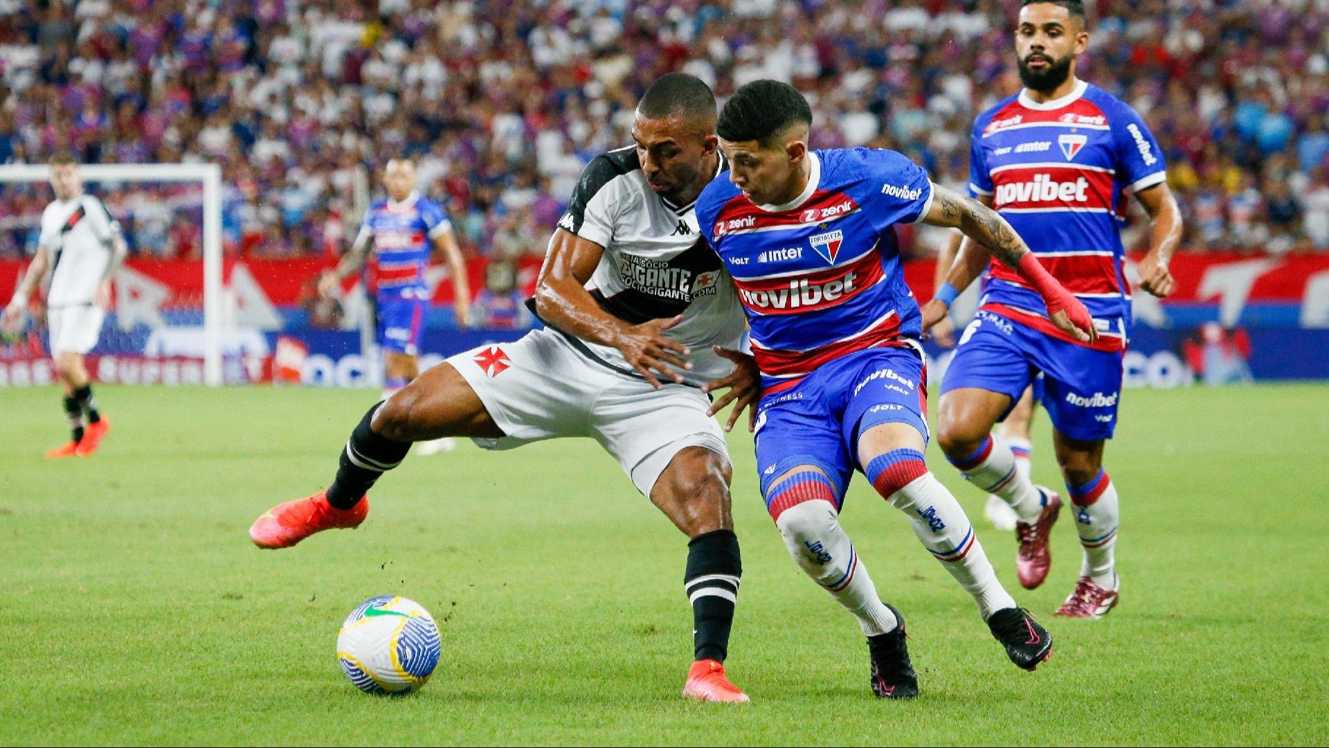 Fortaleza sofre goleada histórica e expõe fragilidades defensivas contra o Vasco