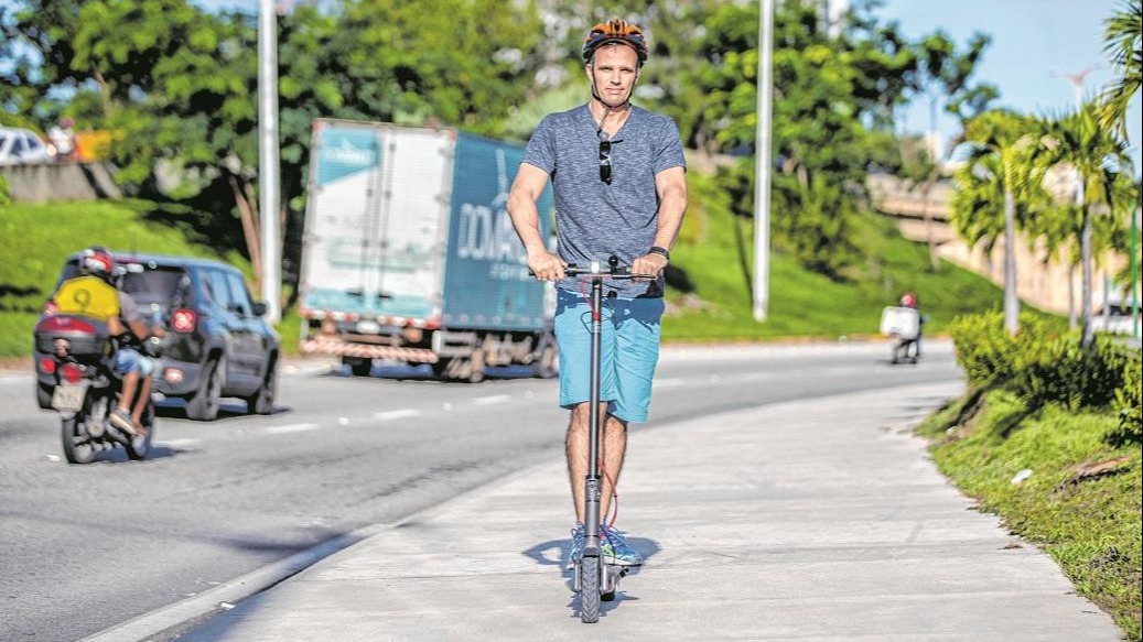 Patinete na Moral: AMC Entra em Cena Para Garantir a Segurança na Mobilidade Elétrica!
