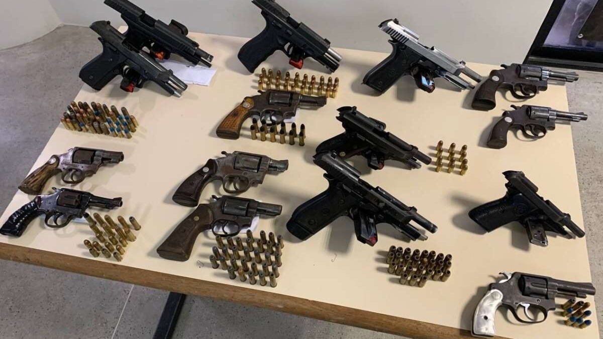 Mais Segurança nas Ruas: Armas Apreendidas Disparam e Polícia Reforça o Combate ao Crime na Capital