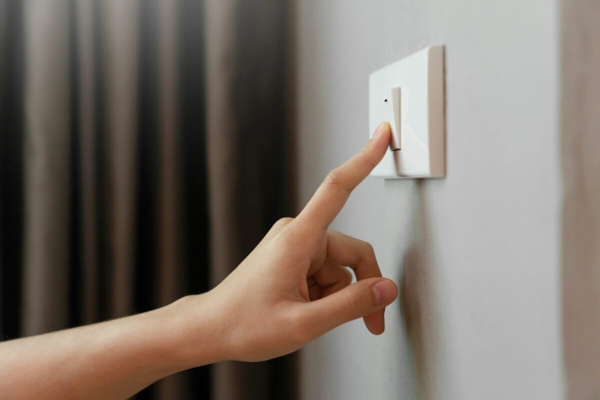 Conta de Luz Zerada! Governo Isenta 16 Milhões de Pessoas; Saiba se Você Tem Direito.