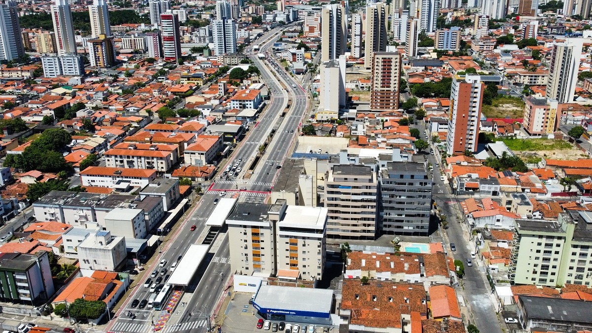 Fortaleza lidera êxodo de alta renda entre capitais brasileiras