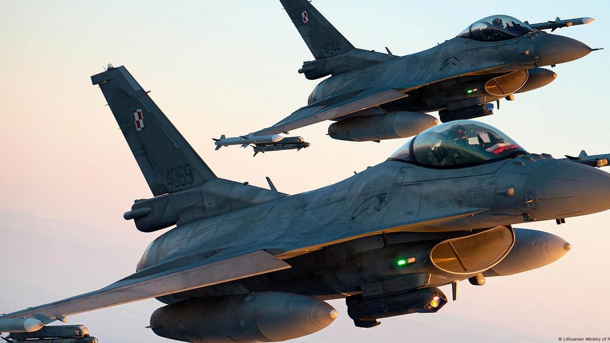 Ucrânia realiza ataques devastadores contra bases aéreas russas em retaliação estratégica