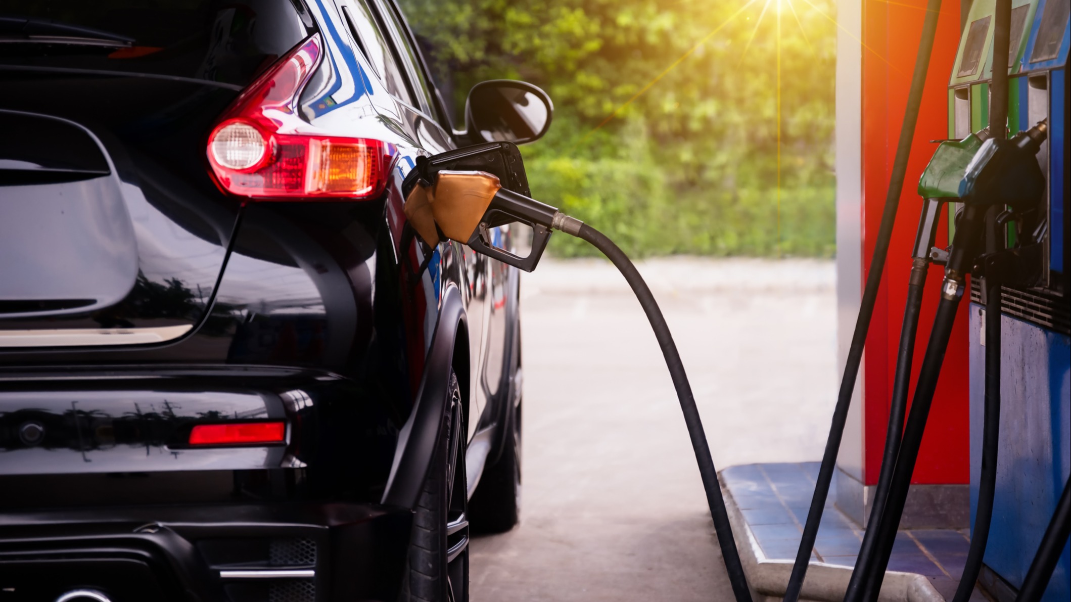 Petrobras anuncia redução de 5,6% no preço da gasolina para distribuidoras