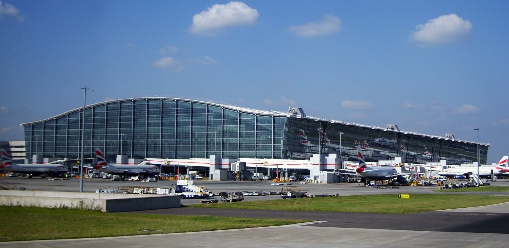 O Aeroporto de Heathrow, em Londres está de volta