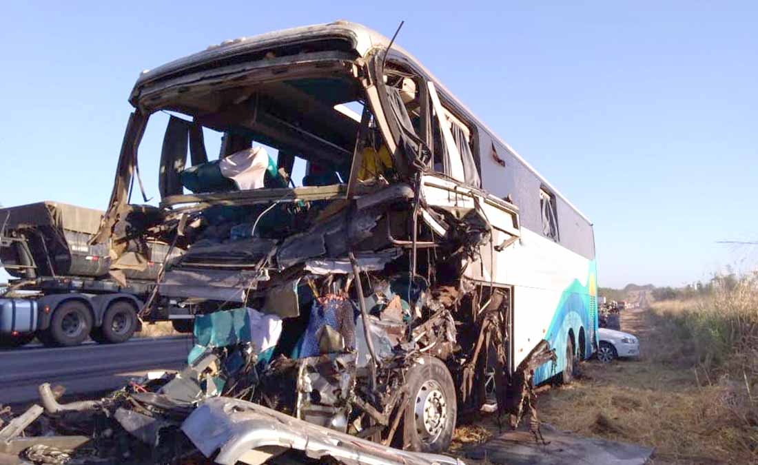Acidente em Mato Grosso Deixa Mortos e Feridos em Rodovia