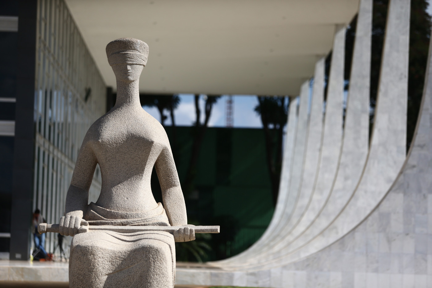 Vitória da União no STF: Por que a decisão sobre a disputa previdenciária é crucial para as contas públicas
