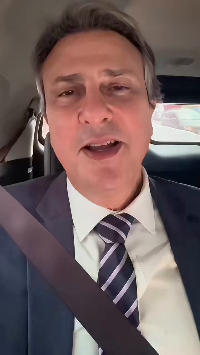 Imagem da notícia: Piso salarial de professores passa para R$ 5,1 mil após portaria assinada por Camilo