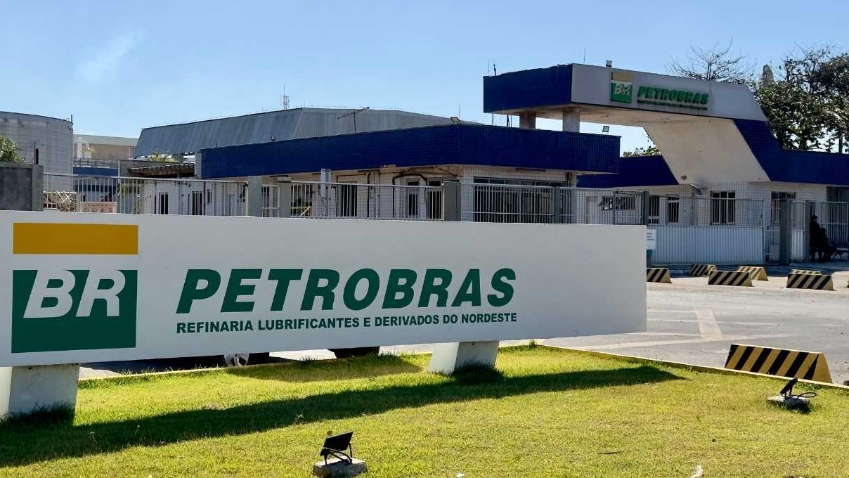 Petroleiros Aprovam Greve de 24 Horas: Teletrabalho e Reivindicações Trabalhistas no Centro da Disputa