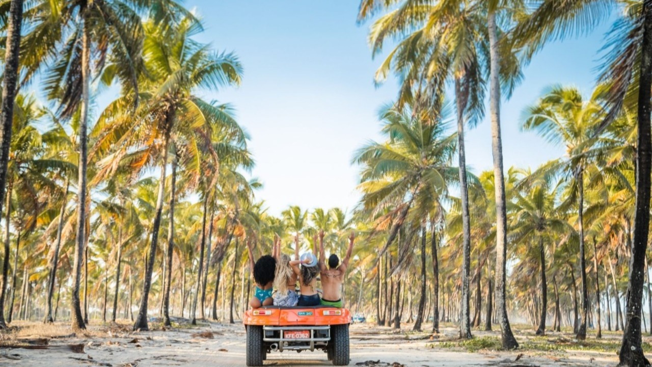 Preparem as malas! Feriadão de Abril Vem Aí: 4 Dias de Folga e Destinos Imperdíveis no Nordeste!