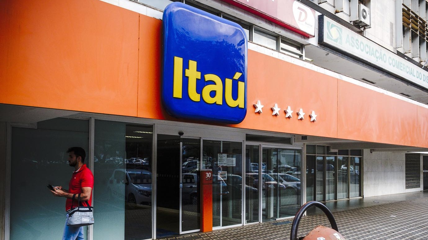 Itaú na caça de ex diretor, nova ação por danos que passam de R$ 6,6 mi