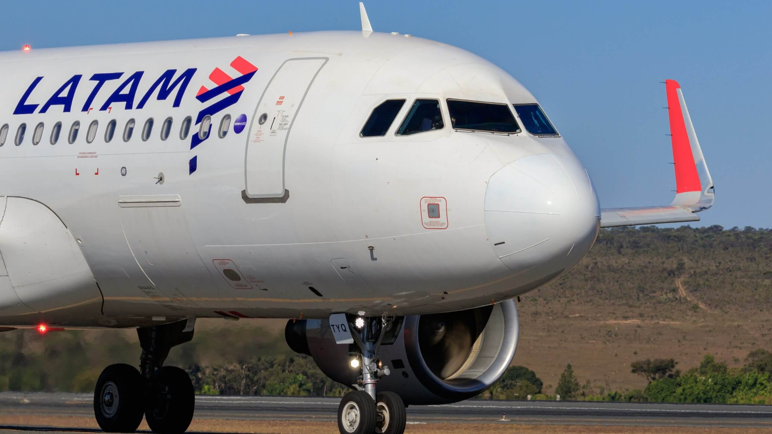 LATAM reacomoda 85% dos passageiros afetados pela suspensão da Voepass