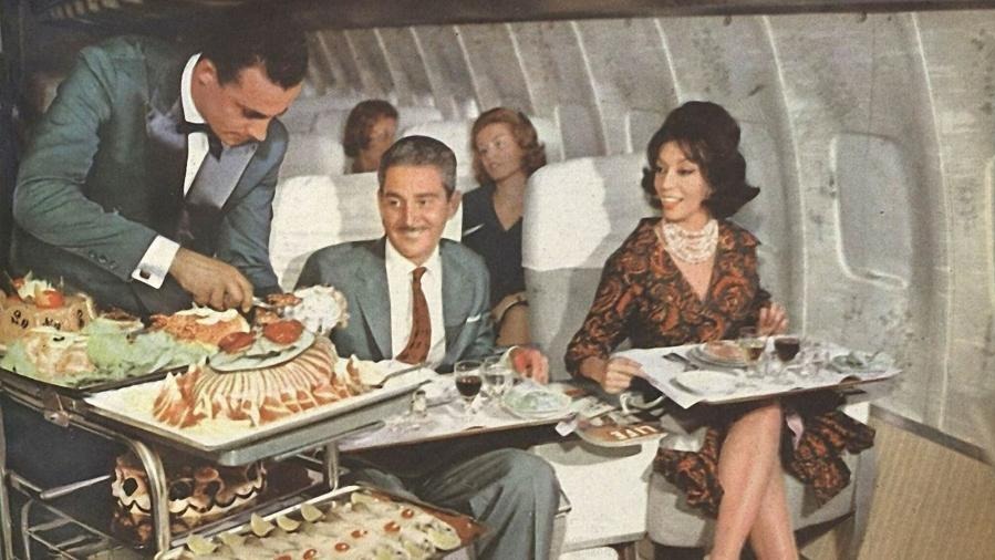 Anos 50. A queda das Refeições a Bordo: Do Luxo à Eficiência