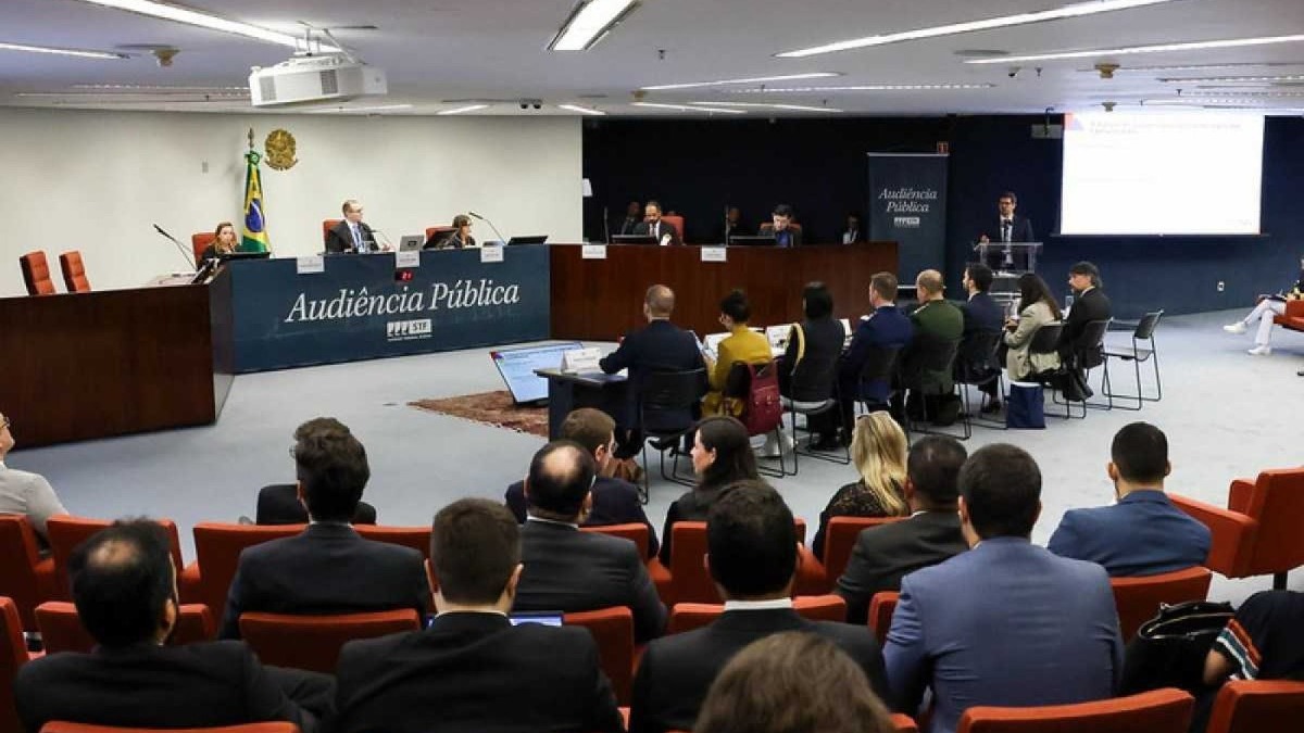 Motoristas de Uber serão CLT no Brasil?