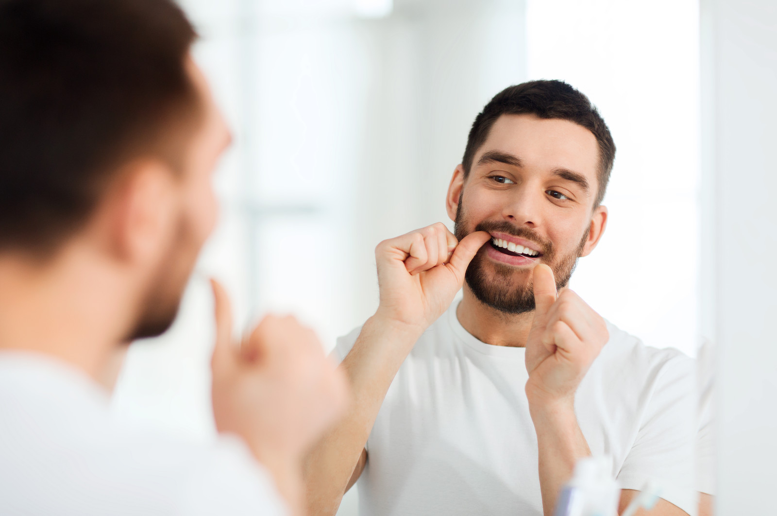 Fio dental: seu aliado secreto contra o AVC!