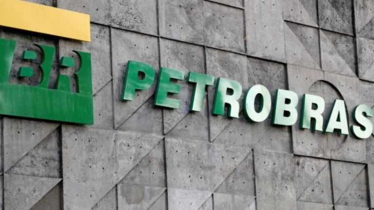 Tensão entre Petrobras e petroleiros escalada